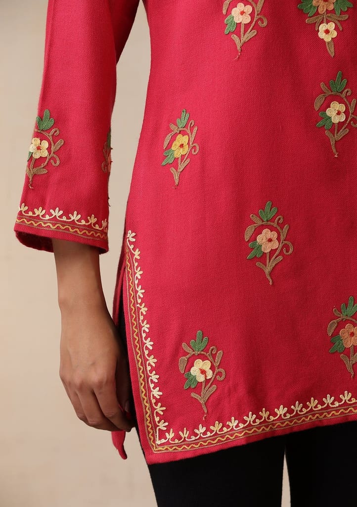 HOC Crafts Aari Embroidered Woollen Solid Women's Short Kurta - Pink