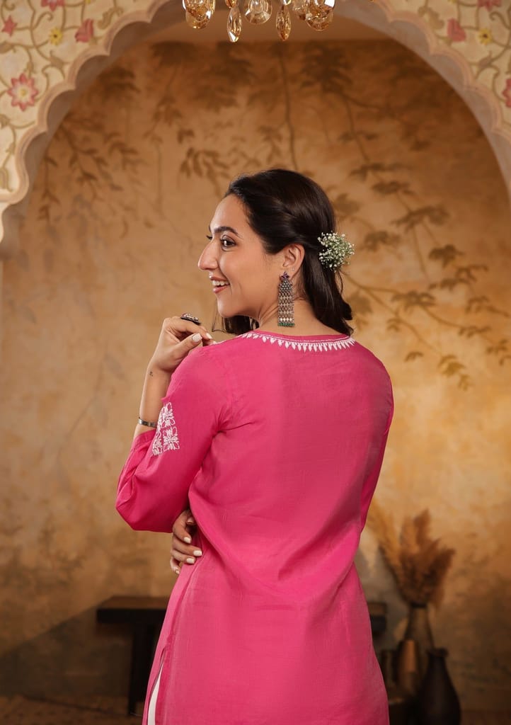 Chanderi Chikankari Solid Women's Long Kurta - Pink