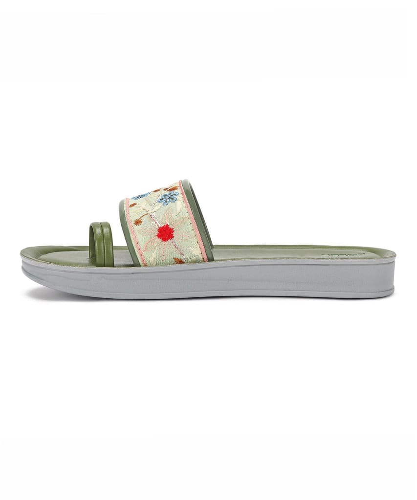 Luxurious Women Paragon K7012L Stylish Lightweight Comfortable Casual Sliders for Women 2025 at 