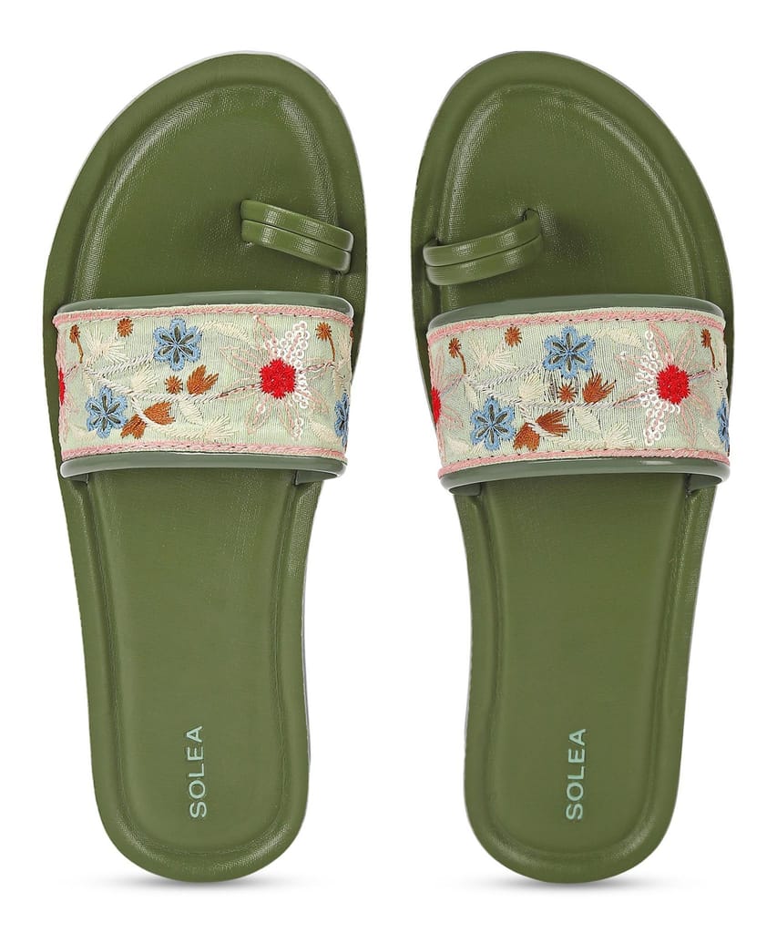 Luxurious Women Paragon K7012L Stylish Lightweight Comfortable Casual Sliders for Women 2025 at 