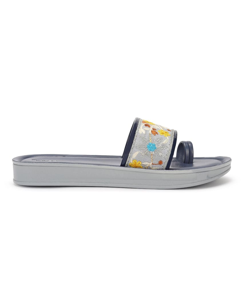 Luxurious Women Paragon K7012L Stylish Lightweight Comfortable Casual Sliders for Women 2025 at 