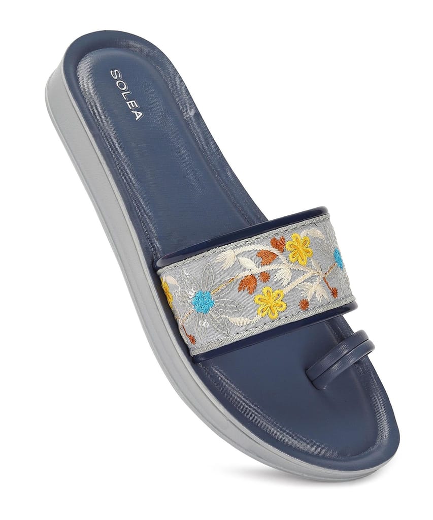 Luxurious Women Paragon K7012L Stylish Lightweight Comfortable Casual Sliders for Women 2025 at 