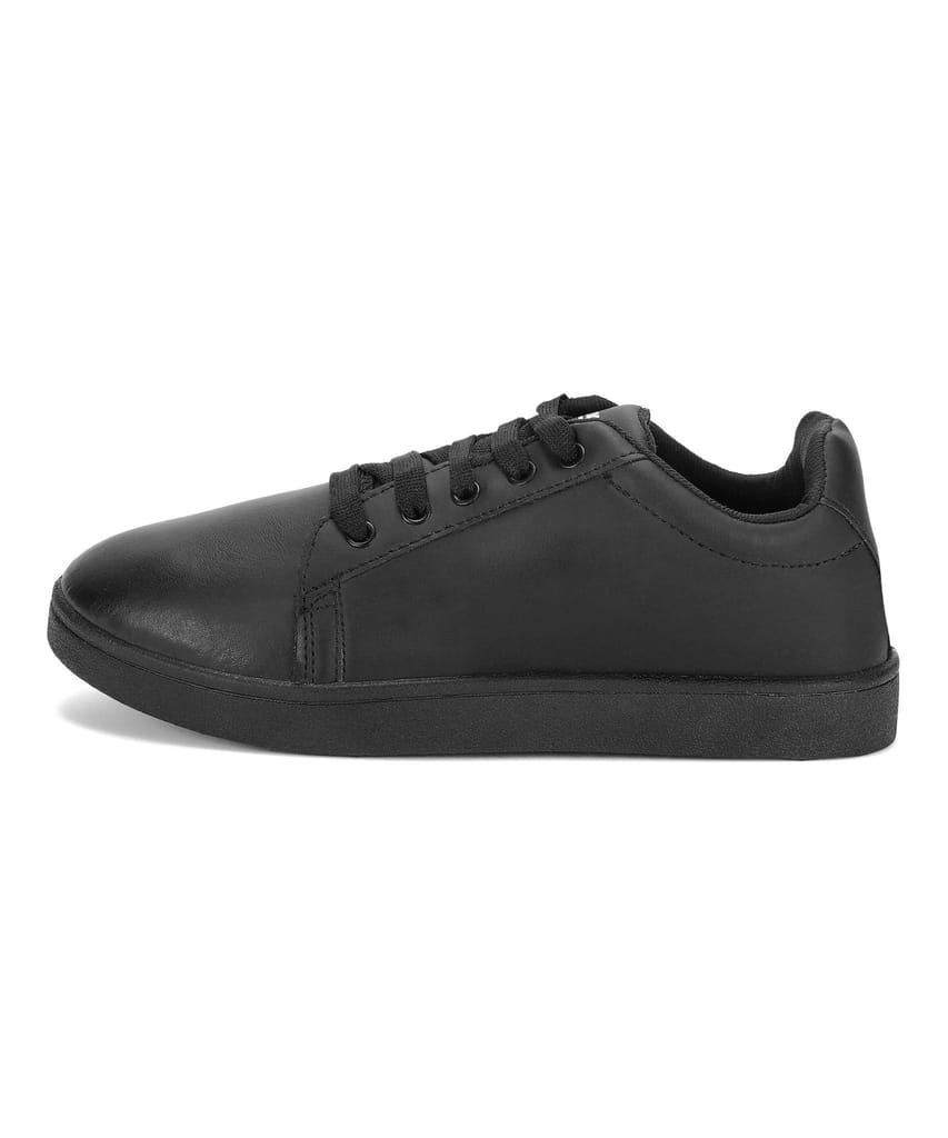 Exclusive Men Paragon Stylish, Comfortable Dailywear Casual Cushioned Shoes 2025 at ShopCircuit 