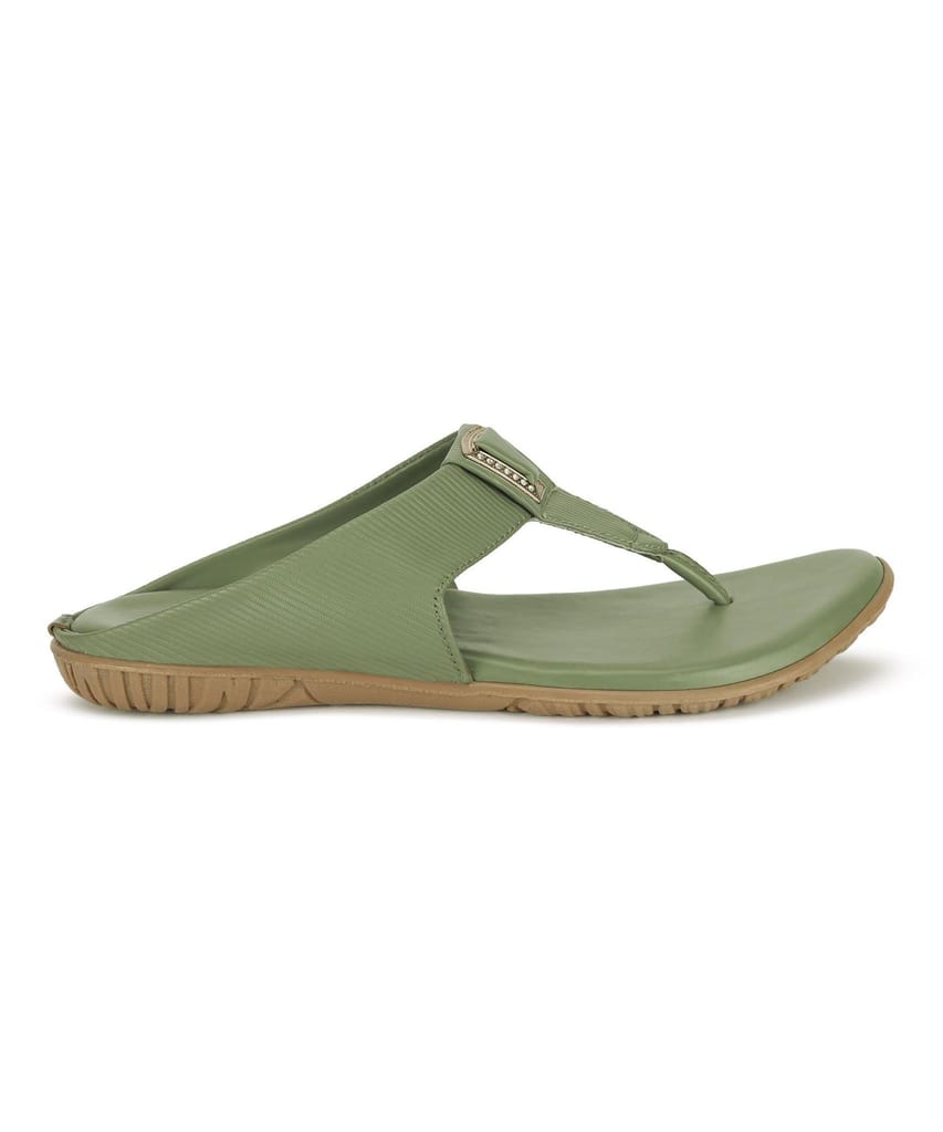 Sophisticated Women Paragon Stylish, Lightweight Dailywear Casual Sandals for Women 2025 at Shop