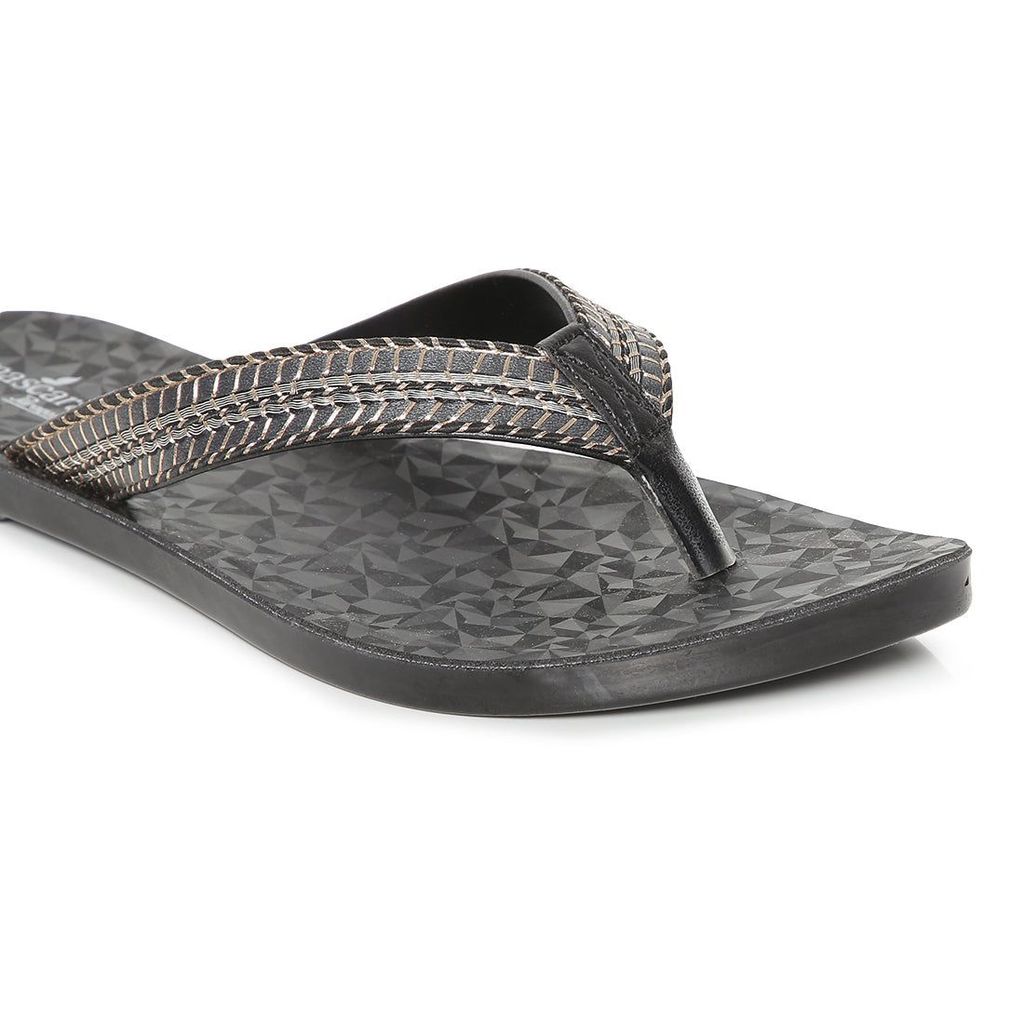 New Women Paragon Women's Black Flip Flops (K7201L-BLK ) UK: 8 2025 at ShopCircuit | ONDC New Women Paragon Women's Black Flip Flops (K7201L-BLK ) UK: 8 2025 at ShopCircuit | ONDC