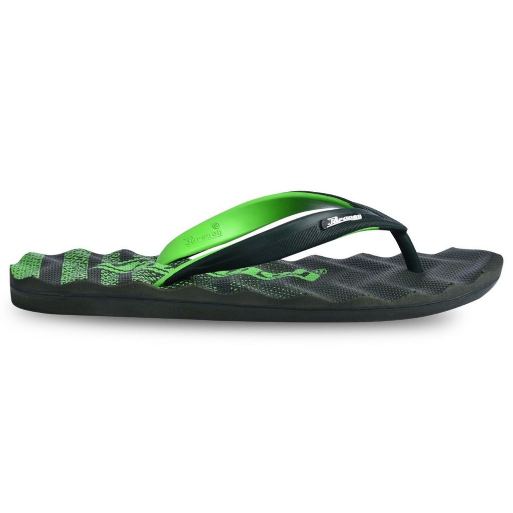 Top Men Paragon Lightweight Textured Olive Green Casual Flip Flops for Men 2025 at ShopCircuit |