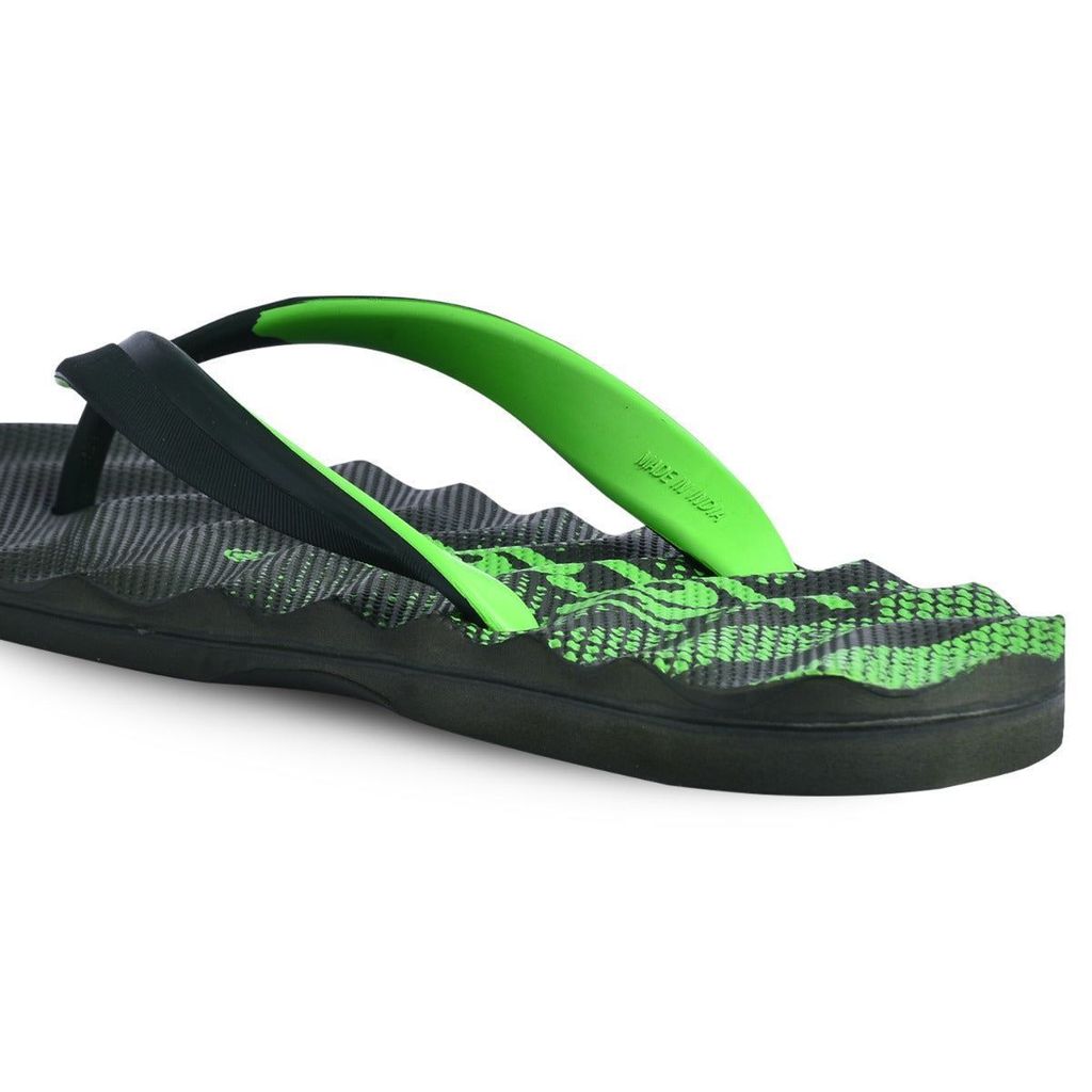 Top Men Paragon Lightweight Textured Olive Green Casual Flip Flops for Men 2025 at ShopCircuit |