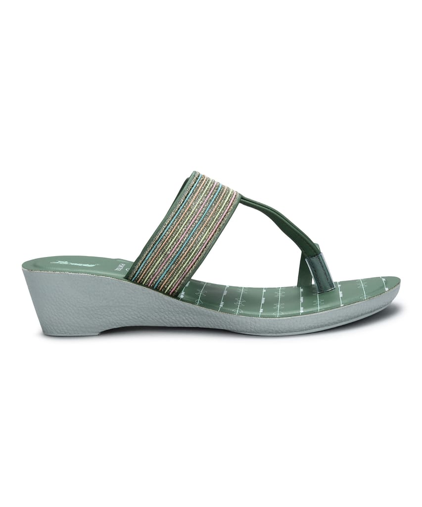 Luxurious Women Paragon Women's Green Wedge Sandals with Cushioned Sole and Sturdy Construction 
