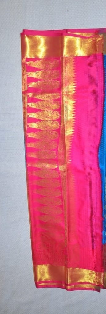 Pure Handloom Kanchipuram Silk Saree With Blouse Piece
