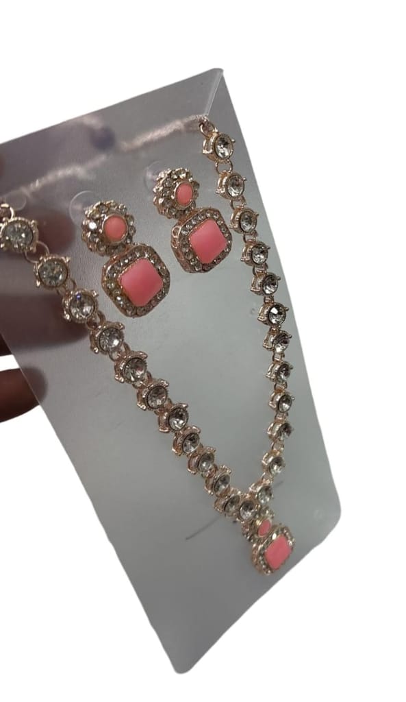 **Pink Rhinestone Necklace and Earrings Set
