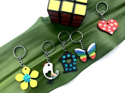 The Brown Box MDF Cut-Out Key Chain Making Kit for Kids,Art and Craft for Kids Ages 4-6, 6-8, 8-12,Hobby kit,Gifts for Boys and Girls, DIY Activity Kit,Birthday Return Gift.