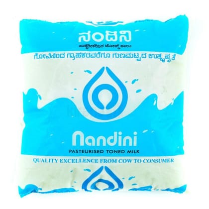 Nandini Pasteurised Toned Milk, 500Ml