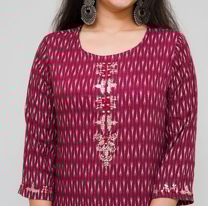 Women Printed Cotton Rayon Straight Kurta (Maroon) Women Printed Cotton Rayon Straight Kurta (Maroon)