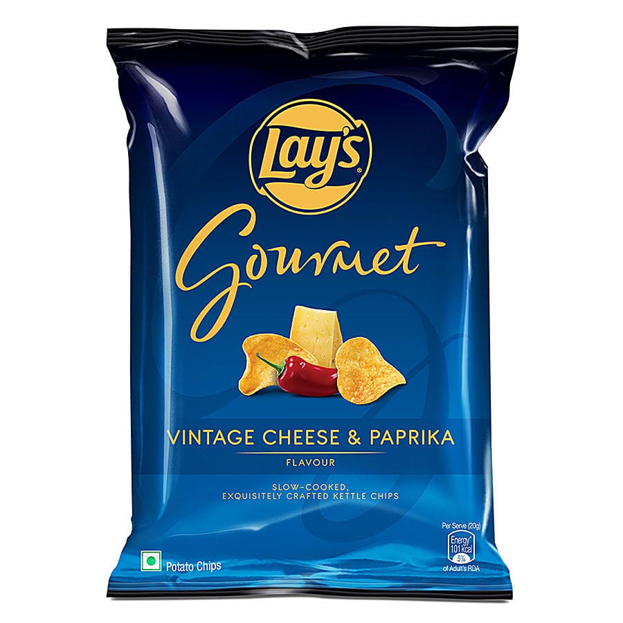 Lay's Gourmet Kettle Chips, Vintage Cheese & Paprika Flavour, Premium Slow, Cooked Potato Chips, 55 G