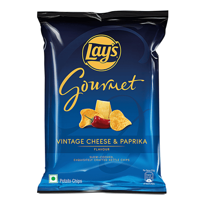 Lays Gourmet Kettle Chips, Vintage Cheese & Paprika Flavour, Premium Slow, Cooked Potato Chips, 80 G