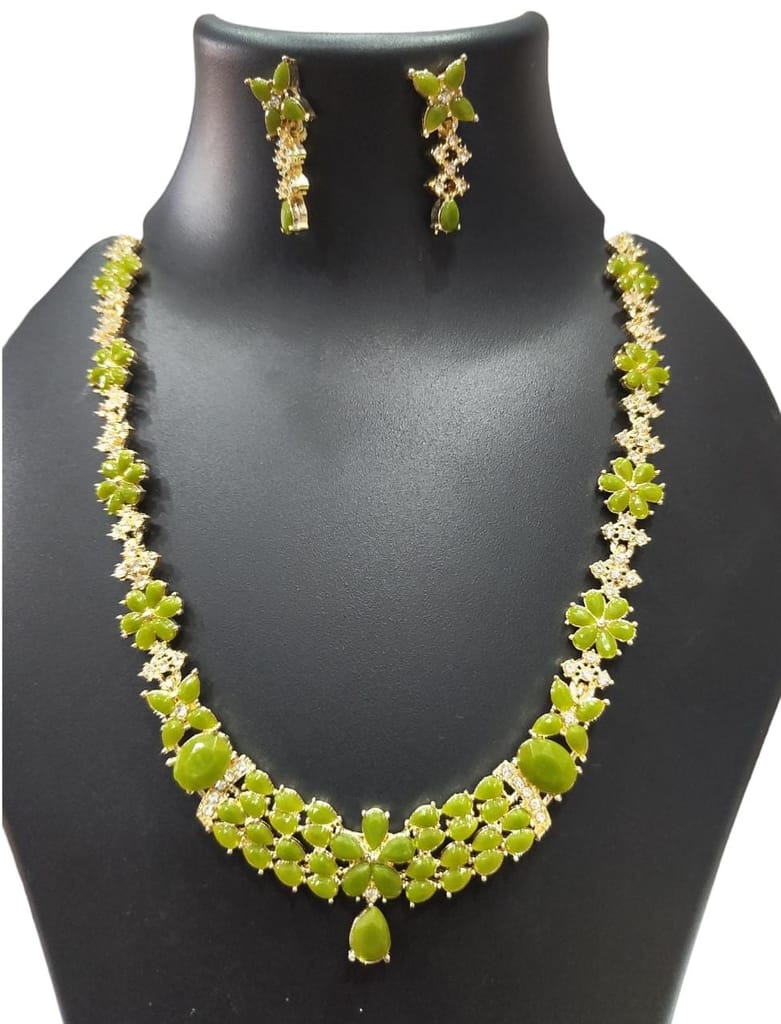 "Stunning Green Stone Necklace and Earring Set with Gold Plated Alloy"