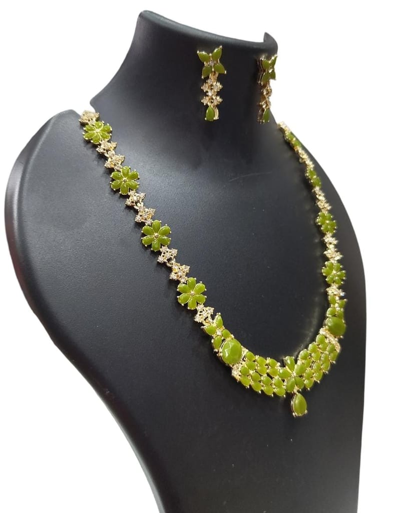 "Stunning Green Stone Necklace and Earring Set with Gold Plated Alloy"