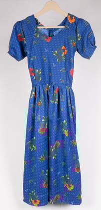 Blue Floral Print A-Line Dress with Square Neck and Short Sleeves Blue Floral Print A-Line Dress with Square Neck and Short Sleeves