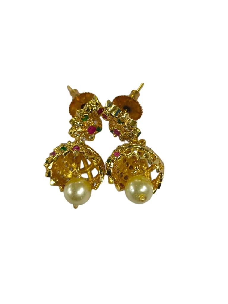 Gold-plated Kundan and pearl choker necklace set with earrings for women