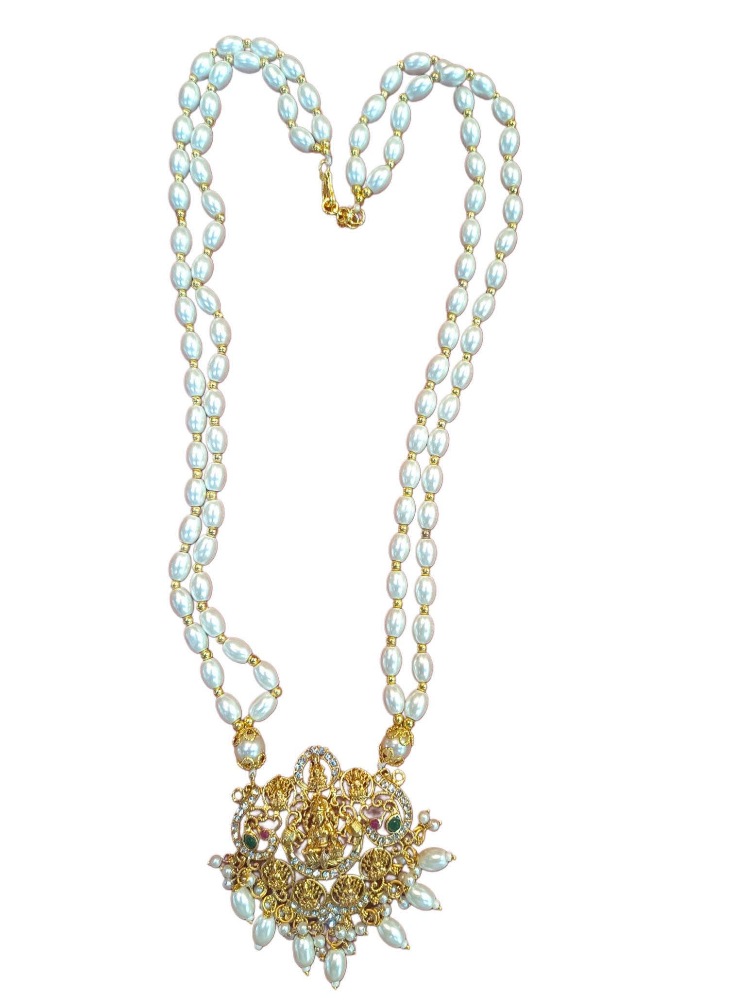 Exquisite Gold Pendant with White Beads Necklace Set for Women