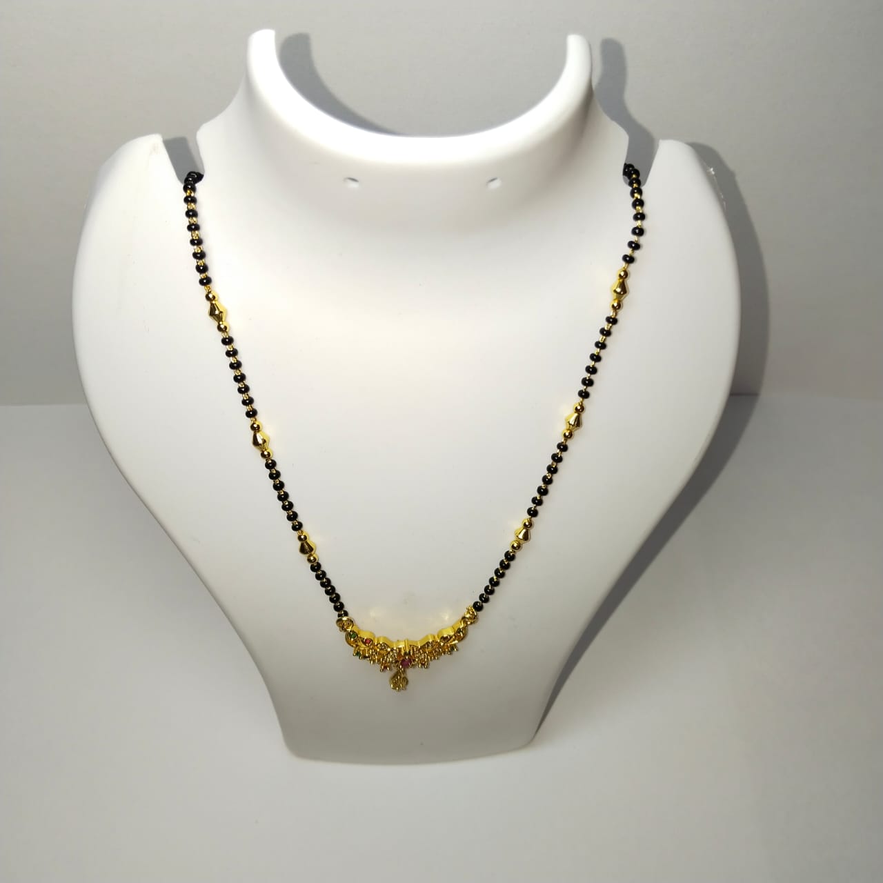 Mangalsutra Tanmaniya with Black Beads