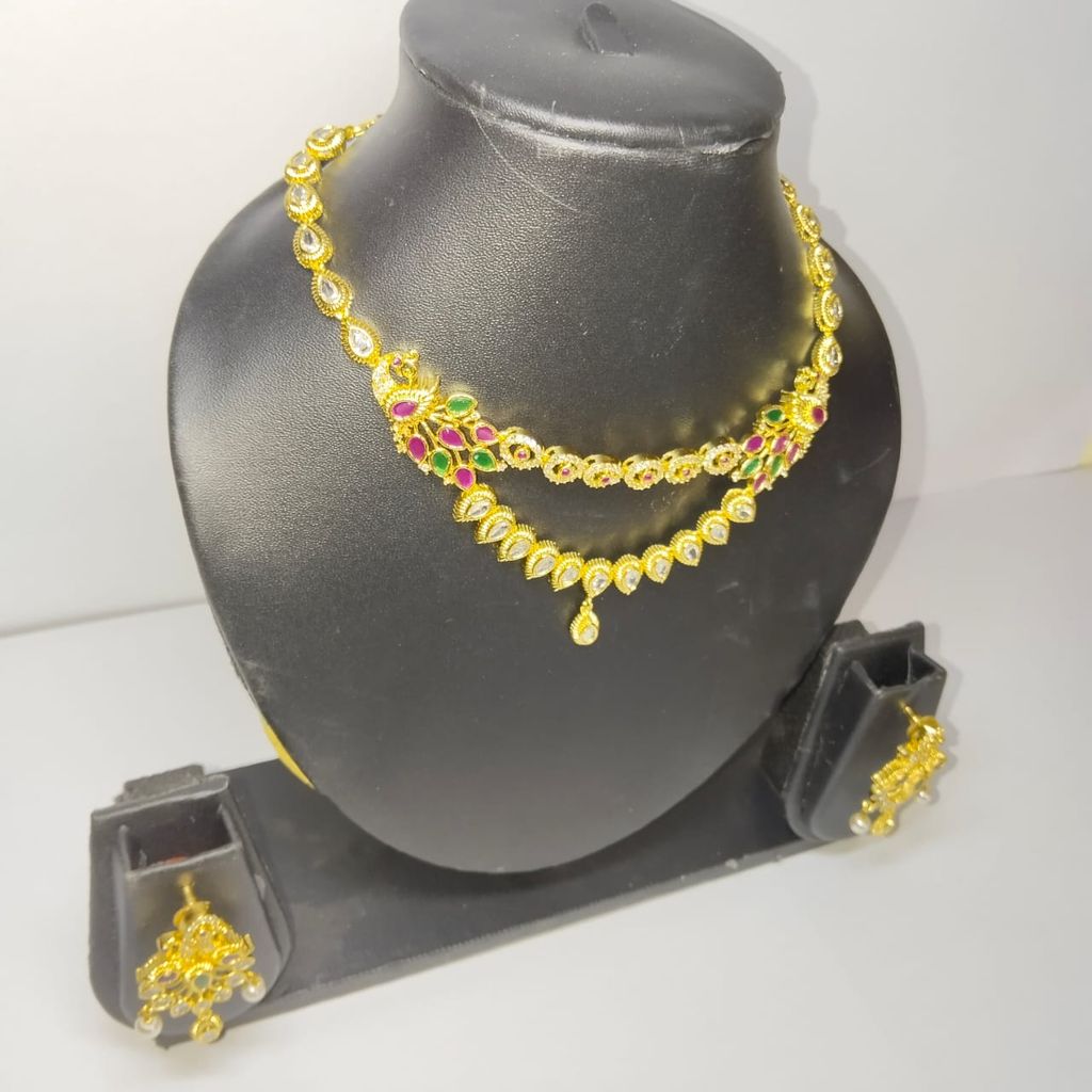 Pearl Necklace Set with Earrings