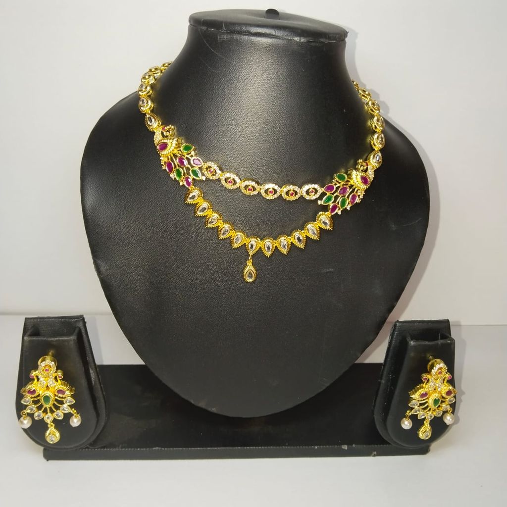 Pearl Necklace Set with Earrings