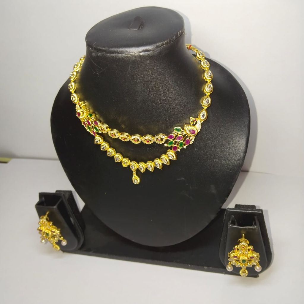 Pearl Necklace Set with Earrings