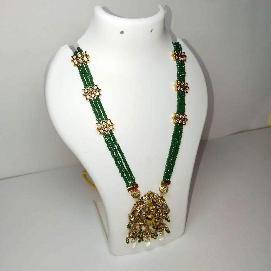 Green Beads Necklace with Golden Pendant