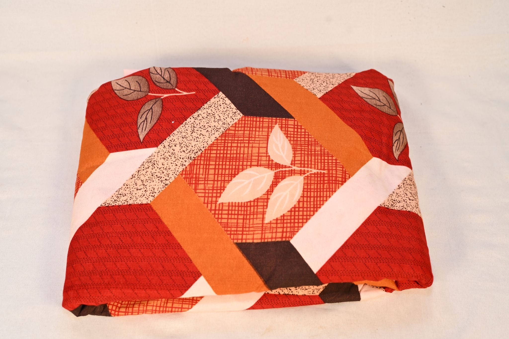 100% Cotton Bedsheet with Geometric Print in Red and Brown