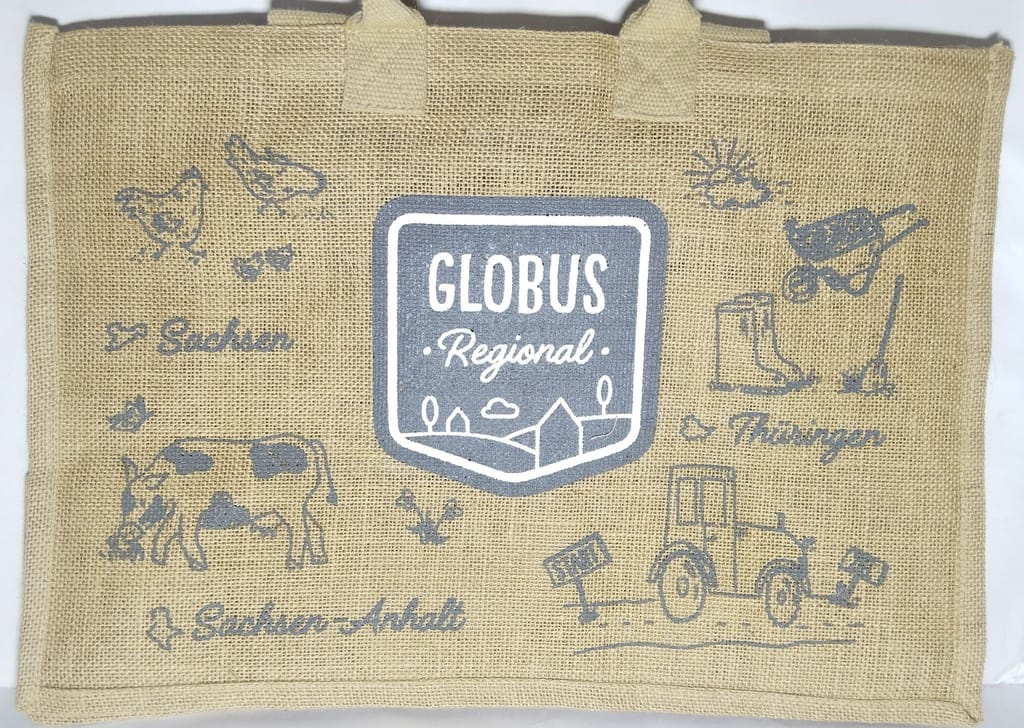 This Globus Regional reusable jute tote bag is the perfect way to carry your groceries, books, or anything else