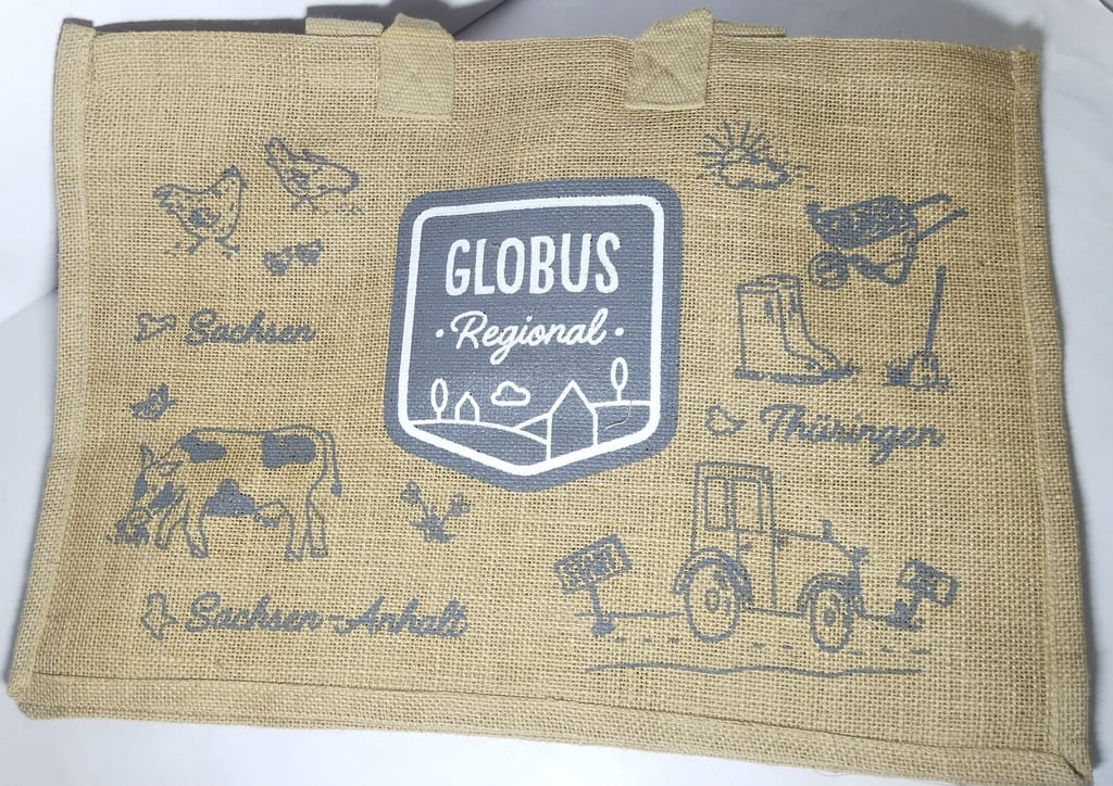 This Globus Regional reusable jute tote bag is the perfect way to carry your groceries, books, or anything else