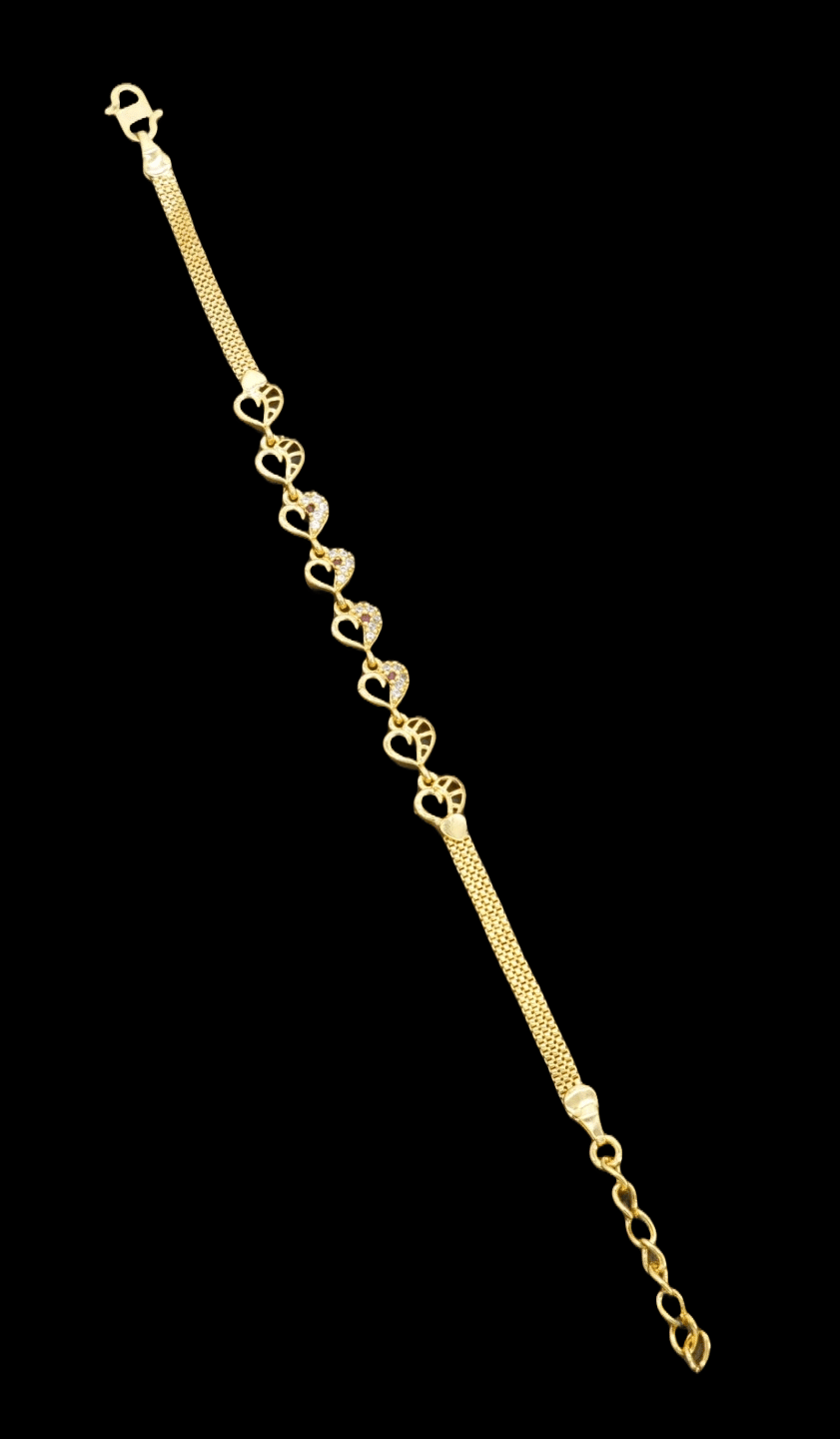 22k Gold Bracelet with Heart-Shaped Links