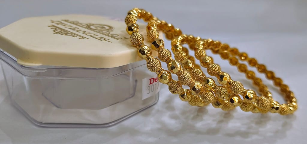 4 Piece Set Gold plated Bangles with Ball Design
