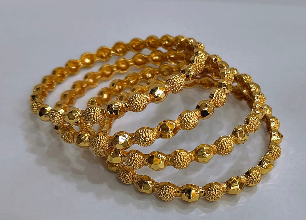 4 Piece Set Gold plated Bangles with Ball Design
