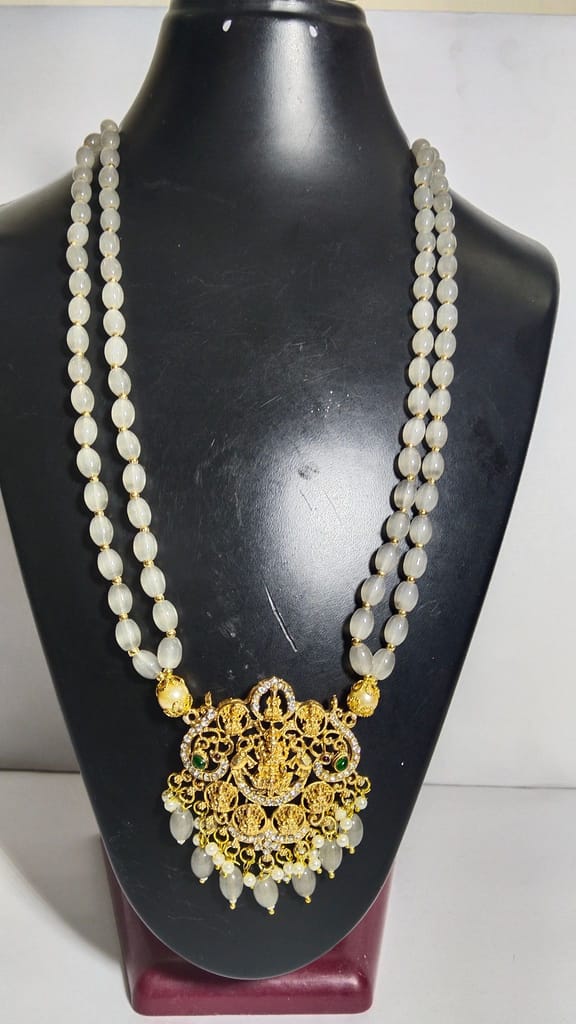White Pearl Necklace with Gold Pendant