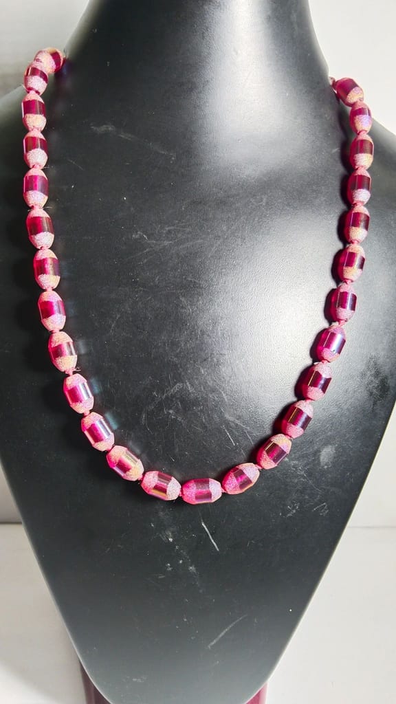 Fuchsia pink glass bead necklace