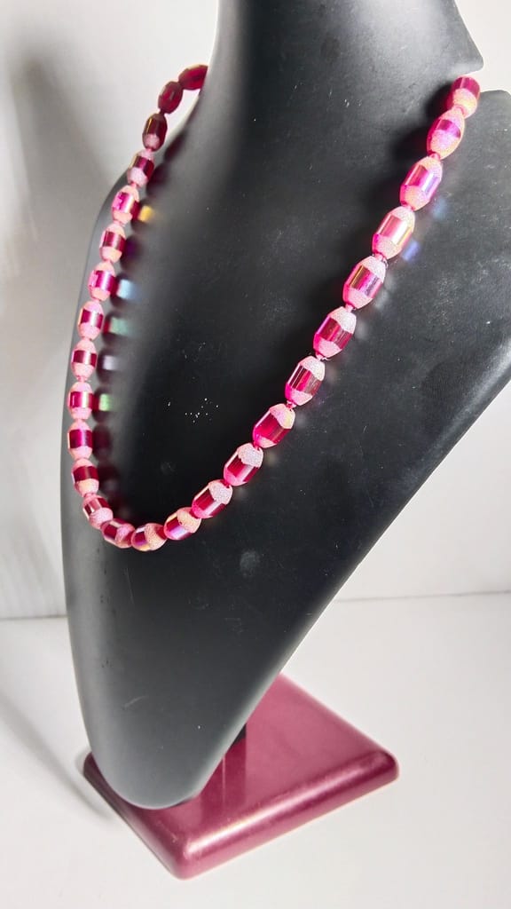 Fuchsia pink glass bead necklace