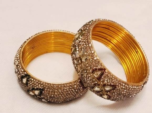Exquisite Kundan and Meenakari Bangle Set in Gold Plated - Bangles & Bracelets | Buy online on ZillyBuy