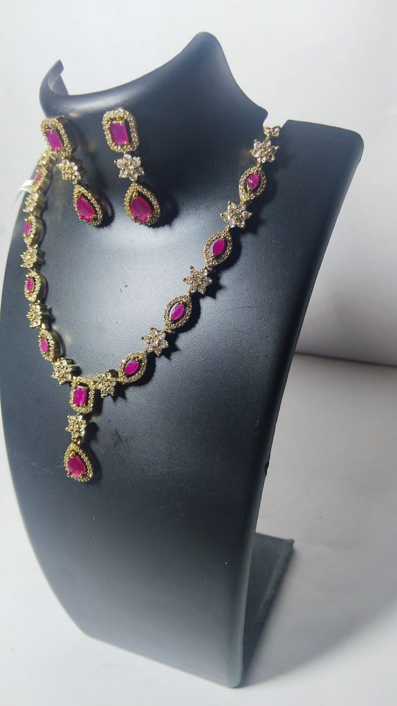 Ruby and Diamond Necklace Set in Gold