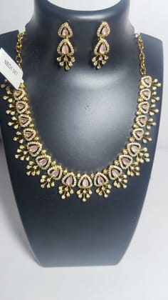 Bridal Necklace Set with Earrings in Gold and Pink Bridal Necklace Set with Earrings in Gold and Pink