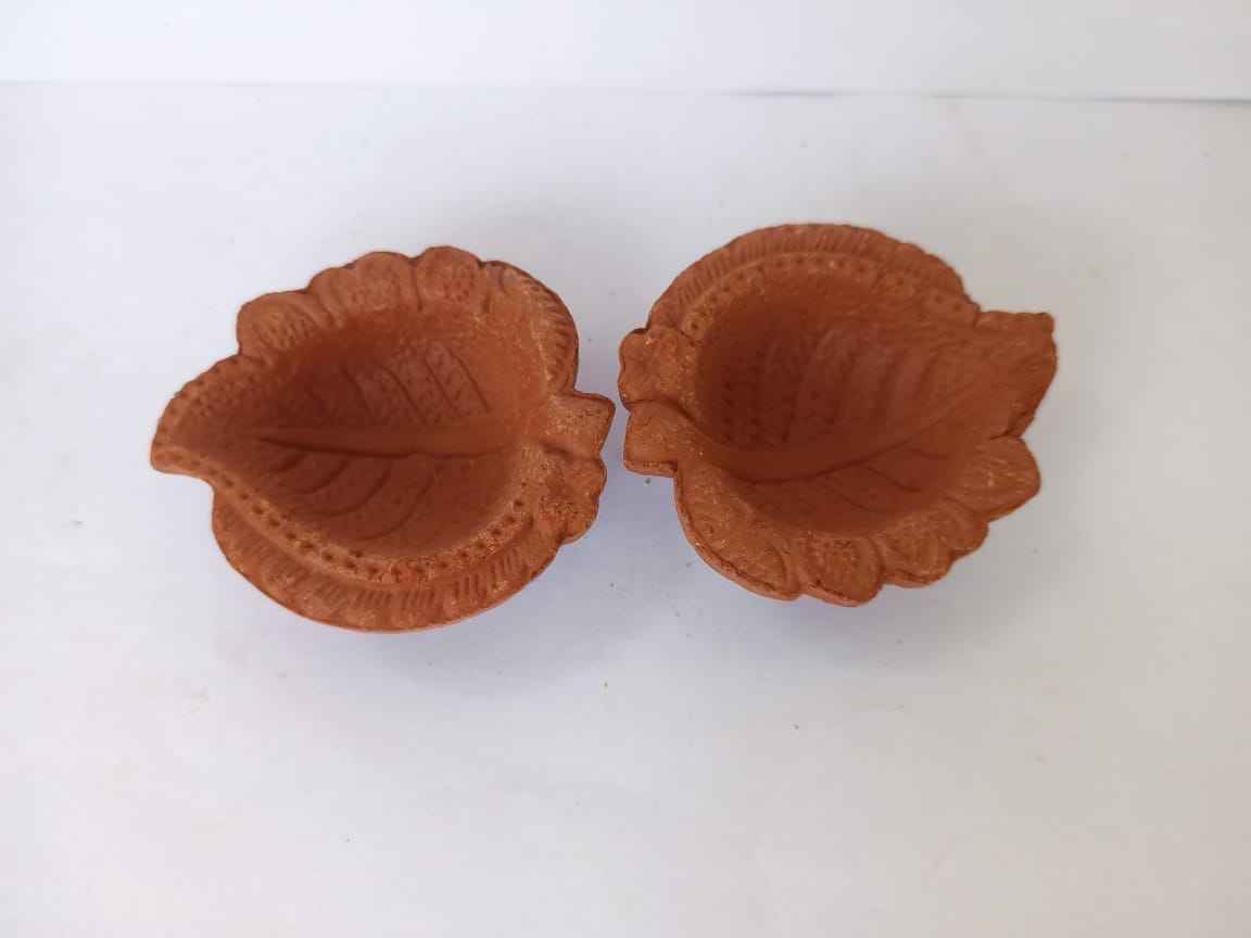 Handmade Clay Diya | Set of 2 | Leaf Design | for Diwali Decoration and Gifting
