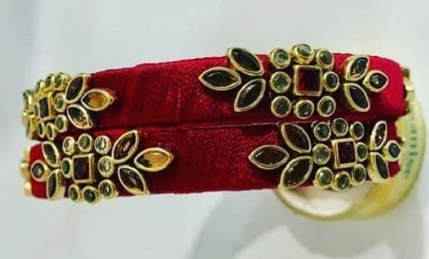 Red and Gold Kundan Bangles
