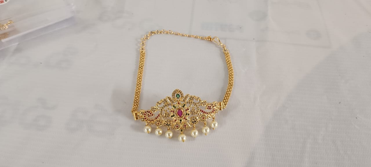 Bridal Gold Plated Maang Tikka with Pearls and Green Stones