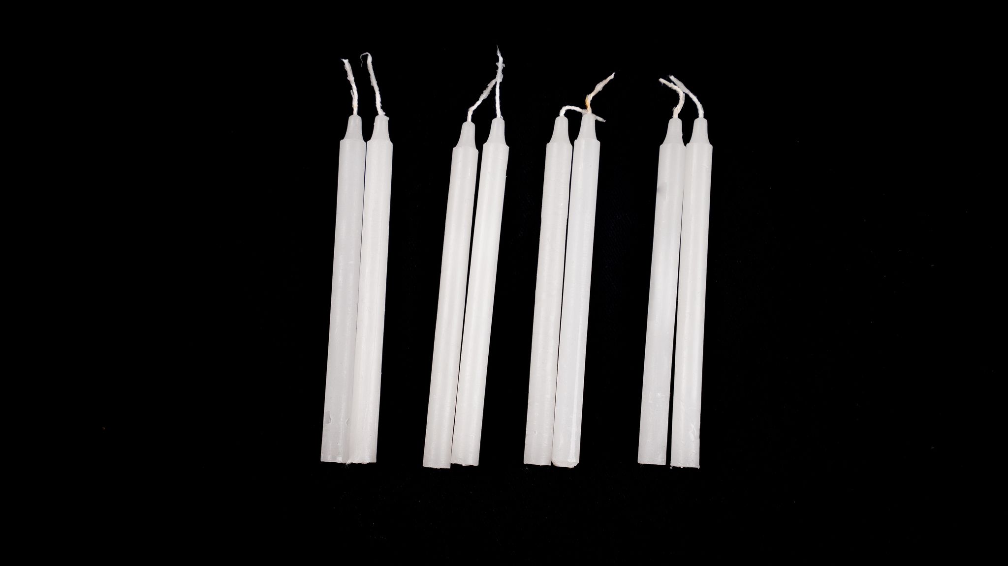 Set of 8 White Candles