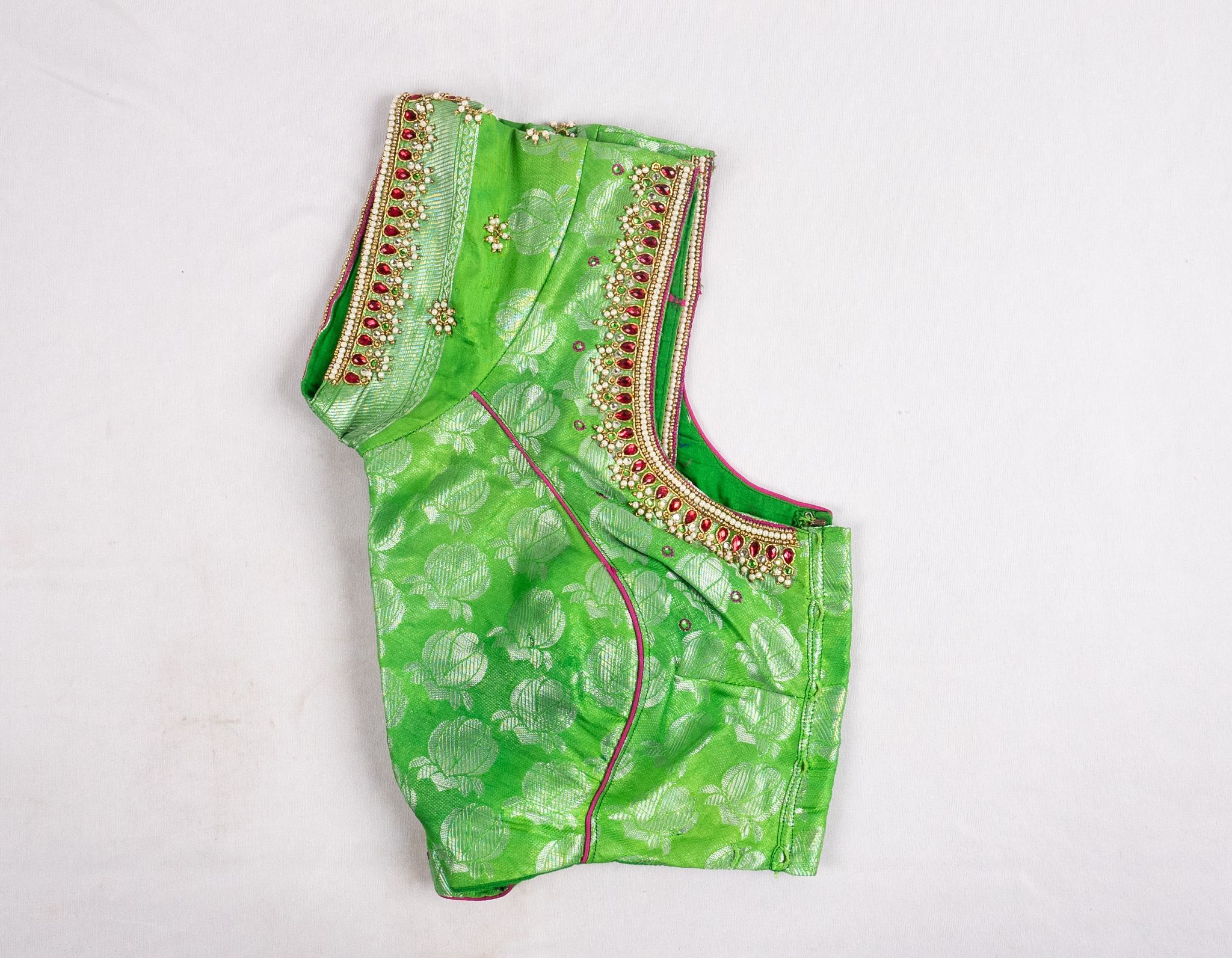 Green Banarasi Silk Saree Blouse With Embroidery Work