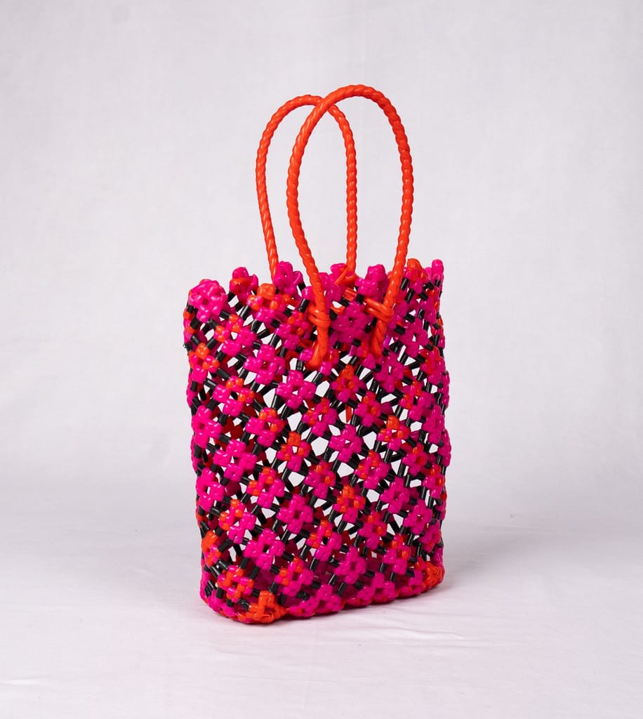 HAND MADE PLASTIC WIRE BAG