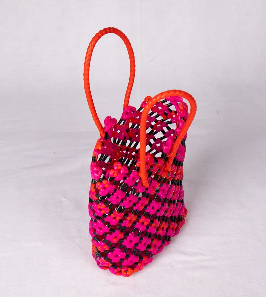 HAND MADE PLASTIC WIRE BAG