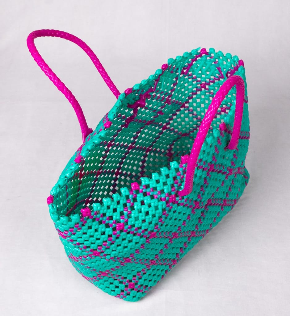 HAND MADE PLASTIC WIRE BAG