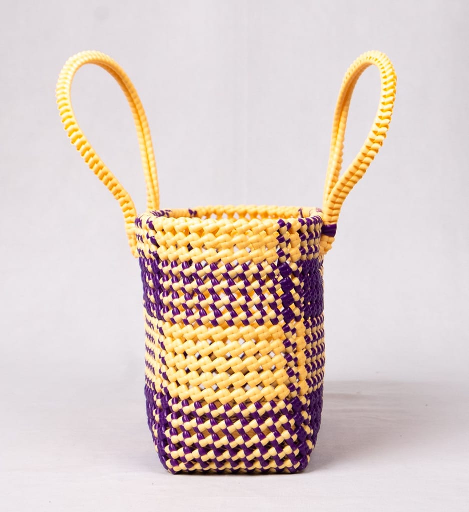 HAND MADE PLASTIC WIRE BAG